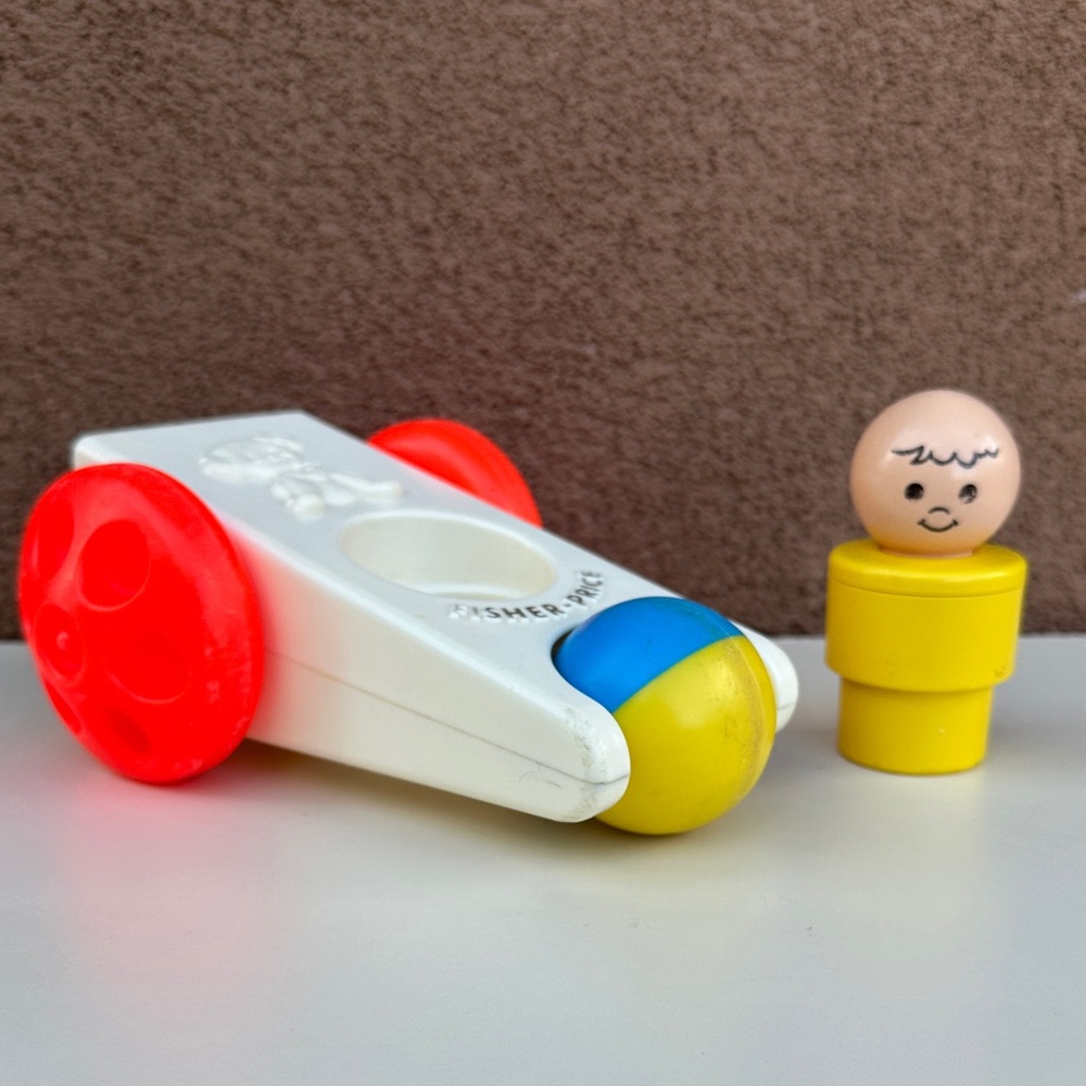 Vintage Fisher-Price #147 Clock ’n Clack Little People Push Toy w Figure 1970s